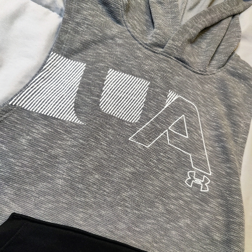 Youth Under Armour sleeveless hoodie